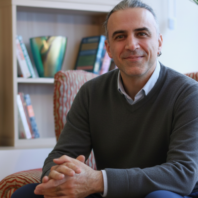 Prof. Dr. Ali Keyvan | Psikiyatrist | Psikoterapist | İstanbul